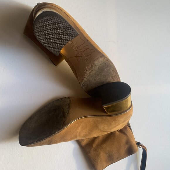 Ankle Boots in Tan Suede with Sculptural Gold Heel - Picture 2 of 2